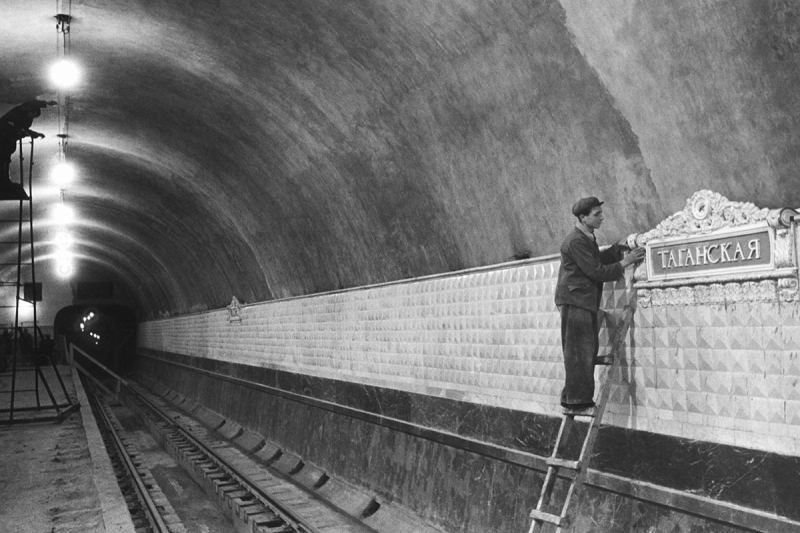 Эра сталинских высоток и восстановления городов: советский