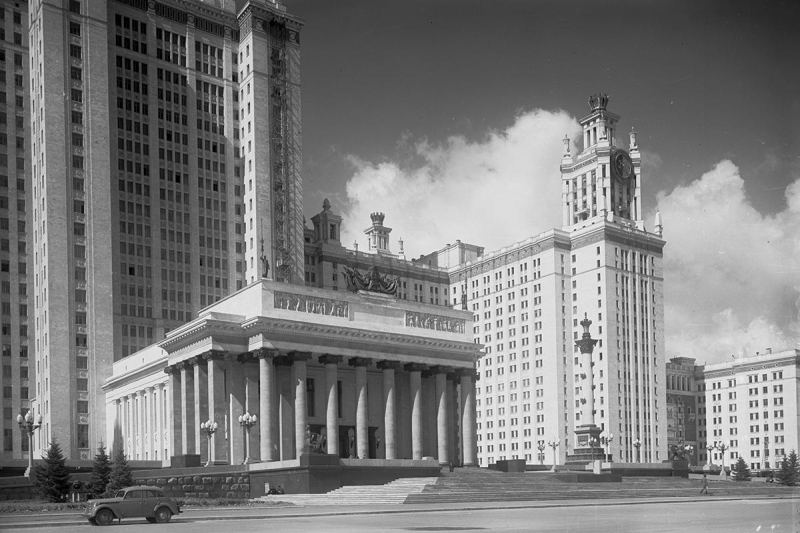 Эра сталинских высоток и восстановления городов: советский