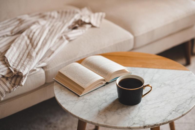 Как сделать стол своими руками: инструкция и идеи с фото