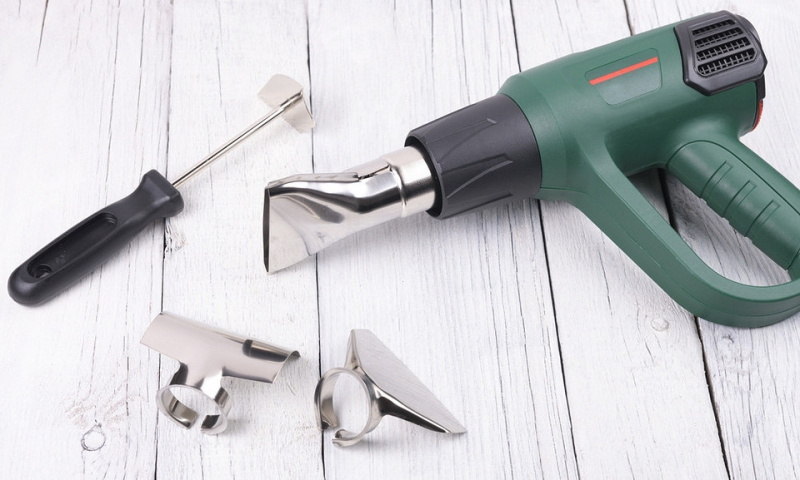 Как заделать дырку в пластике: 4 способа, подробная инструкция и советы