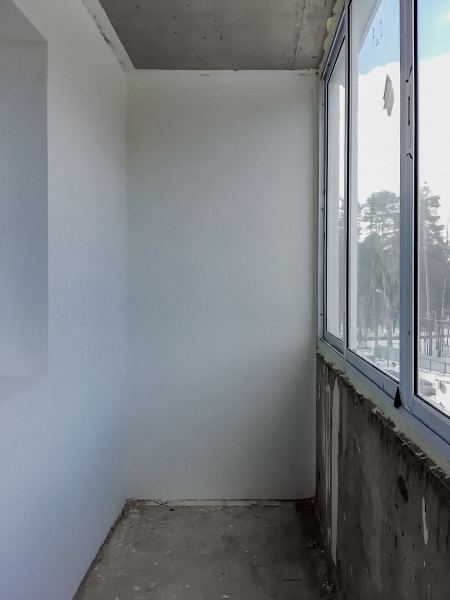 «Одно из моих любимых мест в квартире»: 3 варианта обустройства балкона