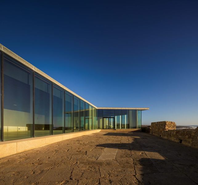 Реконструкция форта Крисмина в городе Кашкайш, Португалия