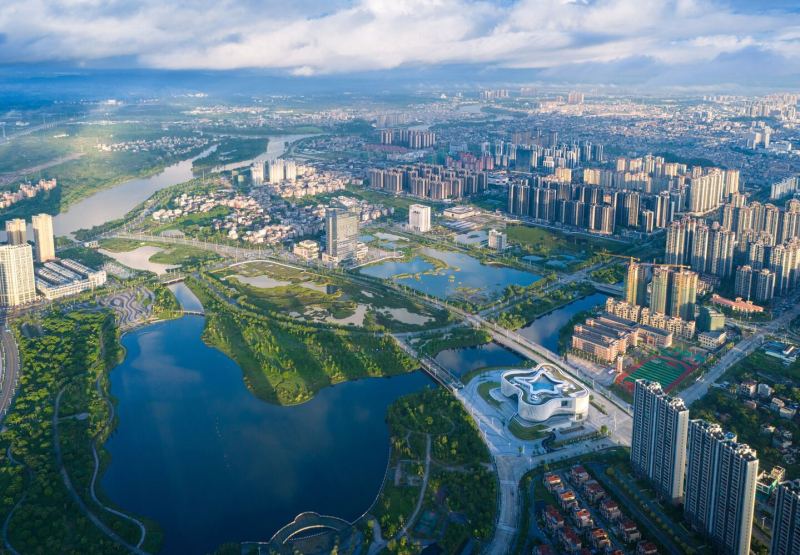 Завершено строительство Культурного Центра Янцзяна, Китай