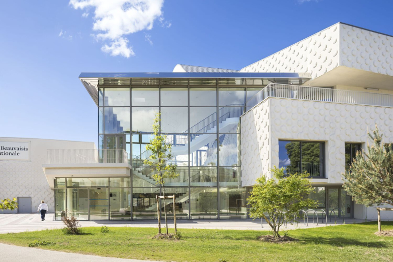 Завершён Региональный театр Бовези в городе Бове, Франция