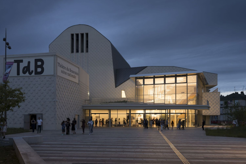 Завершён Региональный театр Бовези в городе Бове, Франция
