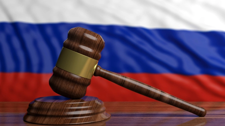 genprokuratura-trebuet-izjat-u-eks-mera-vladivostoka-imushhestvo-na-53-milliarda-rublej-cf890db.webp