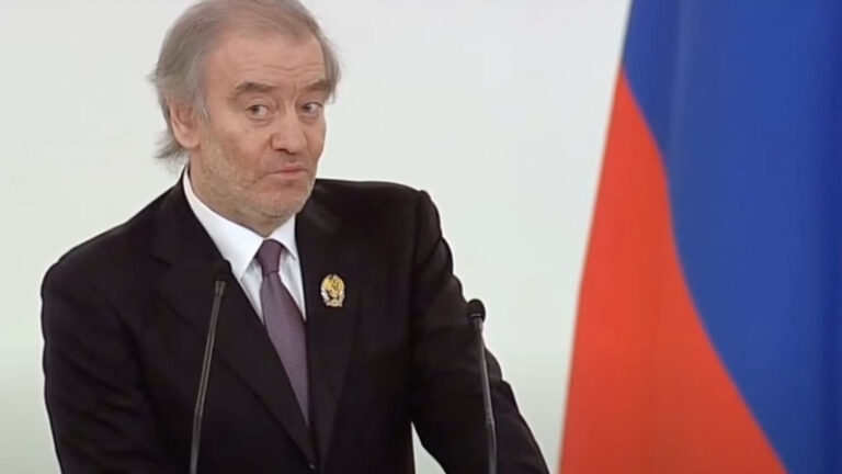 gergiev-soobshhil-o-planah-obedinit-teatry-rossii-71e53db.jpg