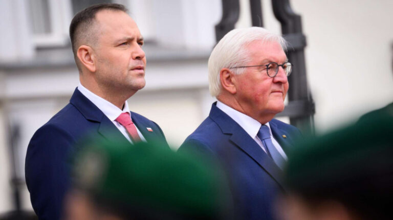 germanija-otvergla-trebovanija-navrockogo-o-reparacijah-polshe-dc84999.jpg