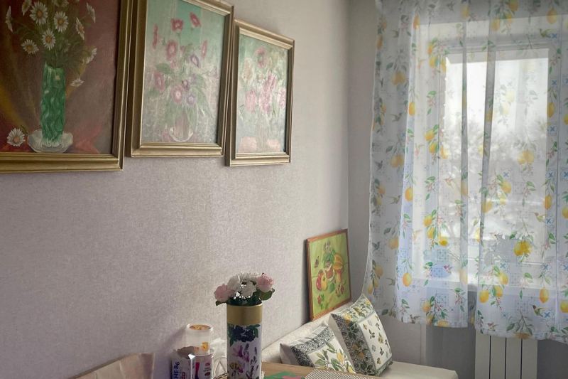 Как мы обустроили кухню и украсили ее картинами моего дедушки