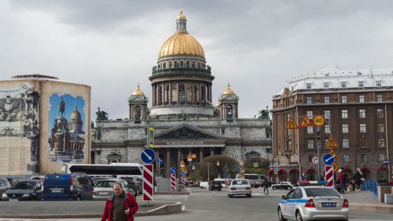 ministr-iz-juar-nazval-peterburg-mekkoj-kultury-b5c0557.jpg
