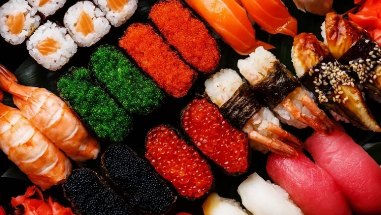 morozilka-pod-zapretom-rossijanam-rasskazali-kak-pravilno-hranit-sushi-i-rolly-fbf3e13.png
