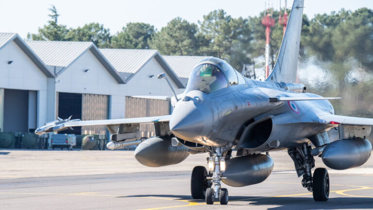 nato-ishhet-voennyj-otvet-na-nalet-dronov-na-polshu-6f3c7f8.jpg