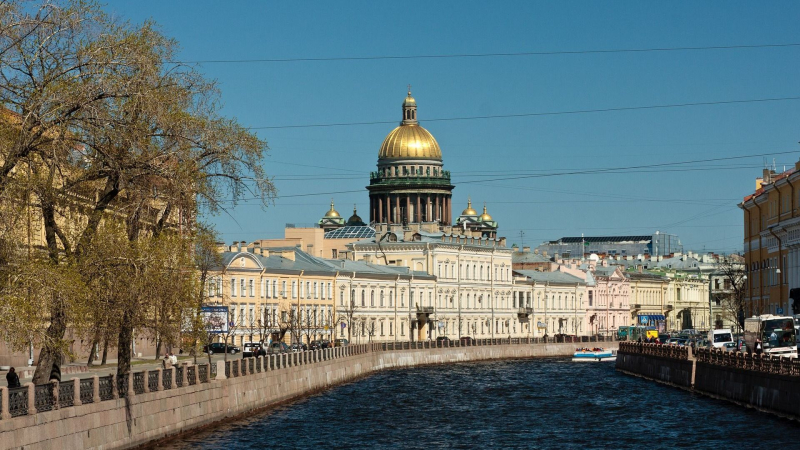 peterburg-popal-v-spisok-bjudzhetnyh-napravlenij-dlja-otdyha-v-oktjabre-151b63d.jpg