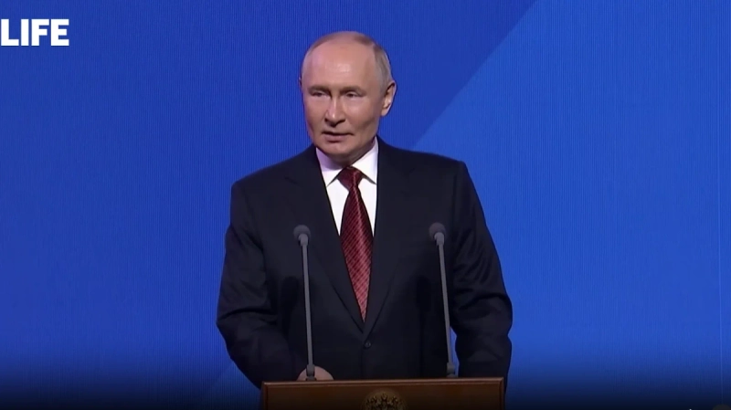putin-pozdravil-zhitelej-moskvy-s-878-letiem-stolicy-c6ea62b.webp