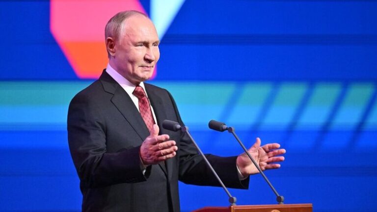 putin-pozhelal-sobjaninu-dobivatsja-eshhe-bolee-ambicioznyh-celej-0d5e674.jpg