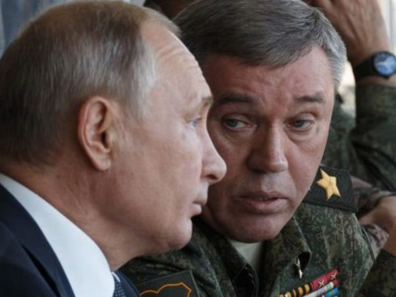 stalo-izvestno-reshenie-putina-v-otnoshenii-glavy-genshtaba-gerasimova-73c637b.jpg