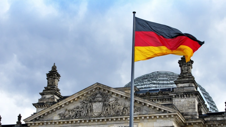 stremlenie-k-jadernomu-oruzhiju-obostrit-sushhestvujushhuju-naprjazhjonnost-germanija-hochet-poluchit-dostup-k-jadernoj-programme-francii-i-brita-c49b9e4.webp