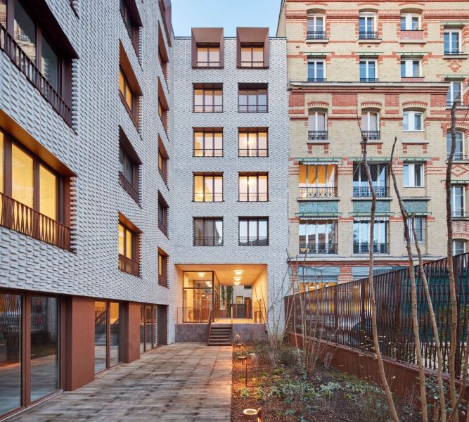 Un Toit - Резиденция для женщин подвергшимся насилию, Франция