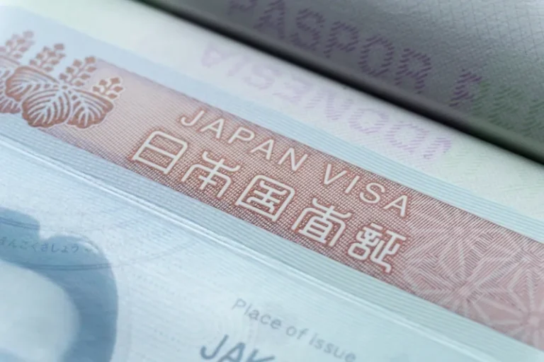 v-moskve-vystroilas-ochered-za-vizami-v-japoniju-6473337.webp