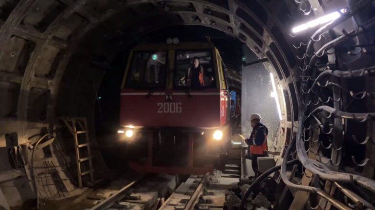 v-peterburge-prodlili-razreshenie-na-strojku-pervogo-uchastka-novoj-linii-metro-9458281.jpg