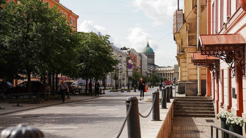 v-peterburge-prodolzhaetsja-leto-275a4a5.jpg