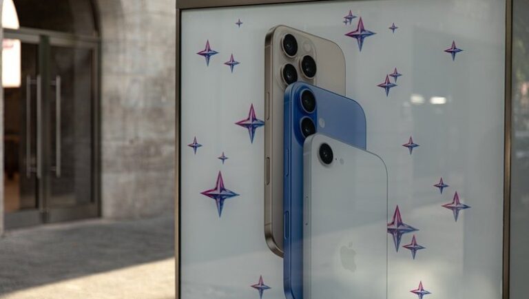 v-rossijskih-magazinah-pojavljajutsja-novye-modeli-iphone-kogda-startujut-prodazhi-iphone-17-24b606e.jpg