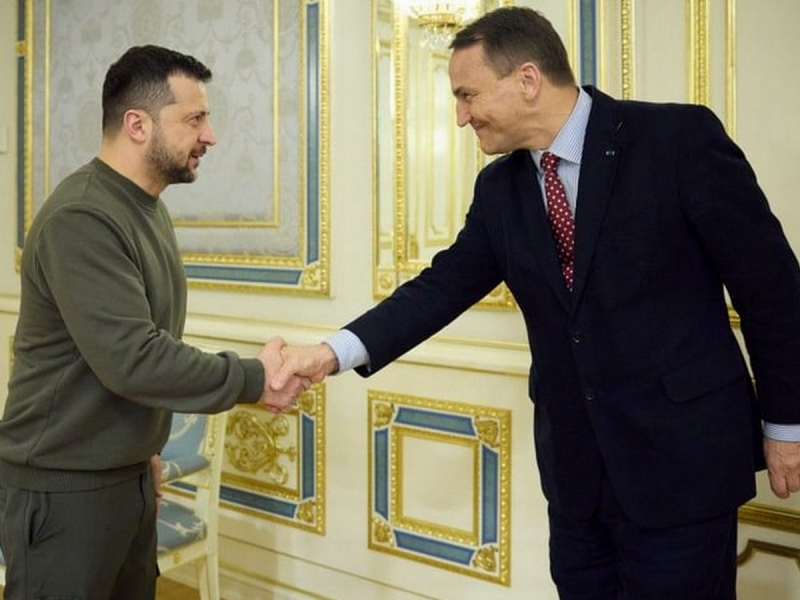 vojujte-sami-mid-polshi-shokiroval-kiev-zajavleniem-posle-incidenta-s-dronami-5fabf51.jpg