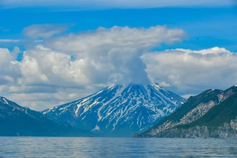 vosem-iz-62-aftershokov-oshhutili-za-sutki-zhiteli-kamchatki-b81db5c.webp