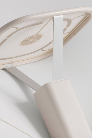 WINT Design Lab придумала лампу, яркость которой меняется за счет движения жидкого металла