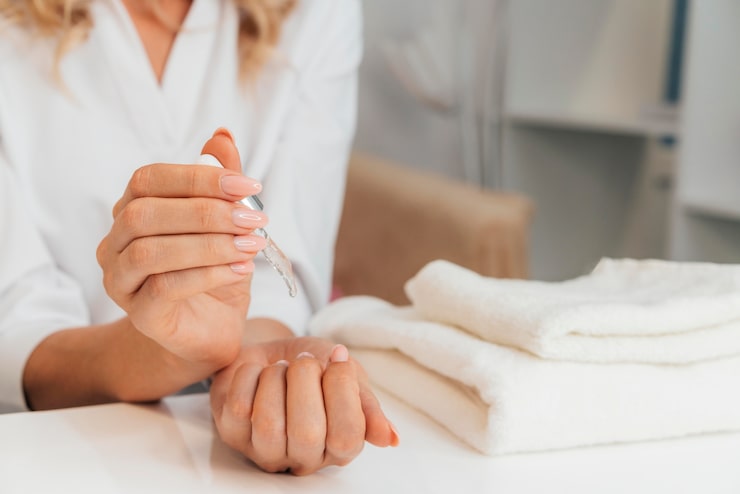 healthy-beautiful-manicure-towels_23-2148766545