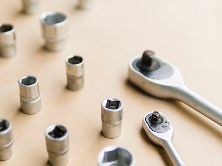 ratchets-nozzles_23-2148180523